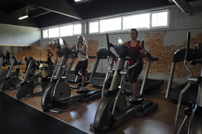 POWERFIT SIŁOWNIA FITNESS & SQUASH